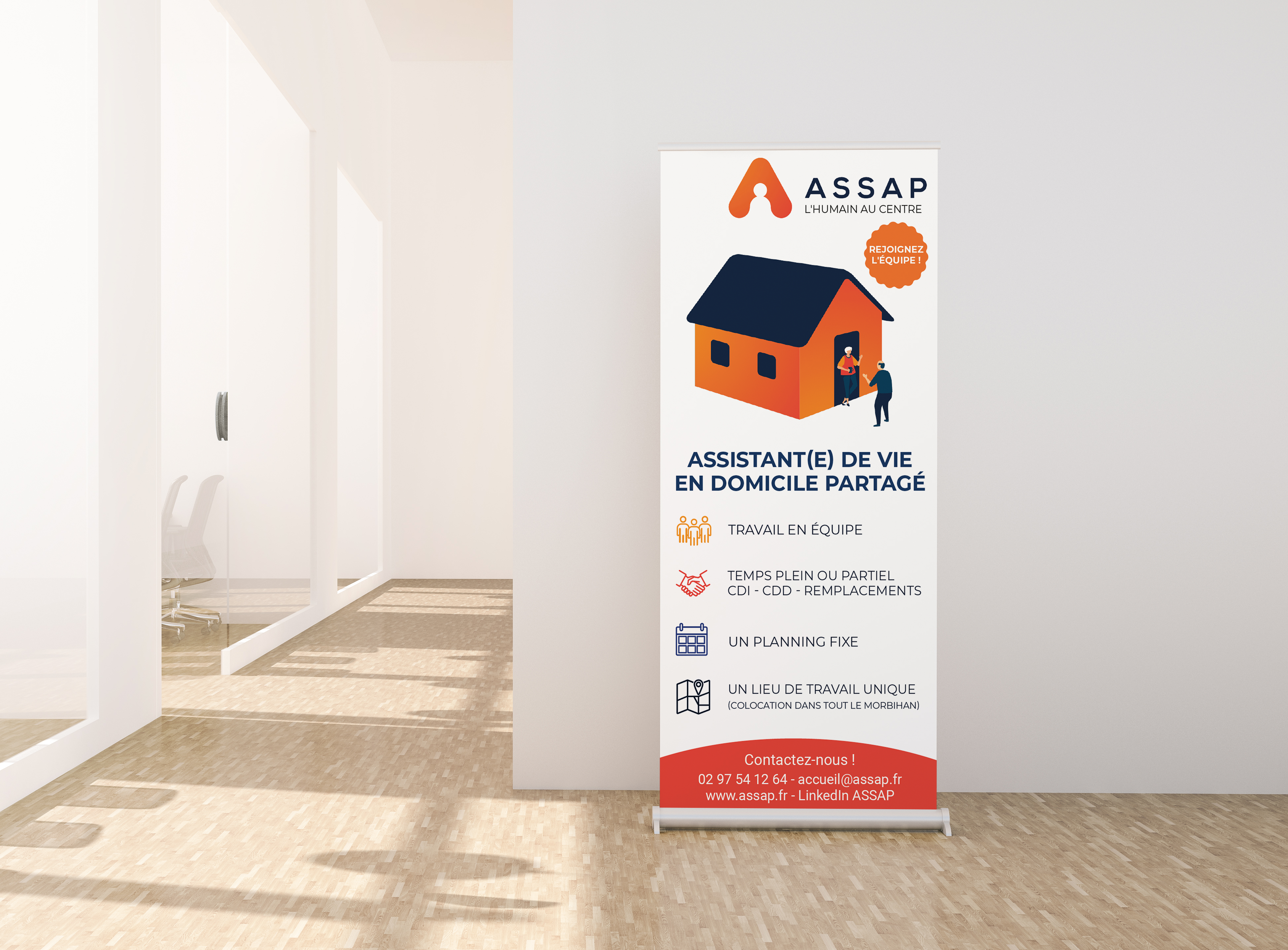 Mockup du roll-up du poste d'Assistante de vie en domicile partagé de l'ASSAP